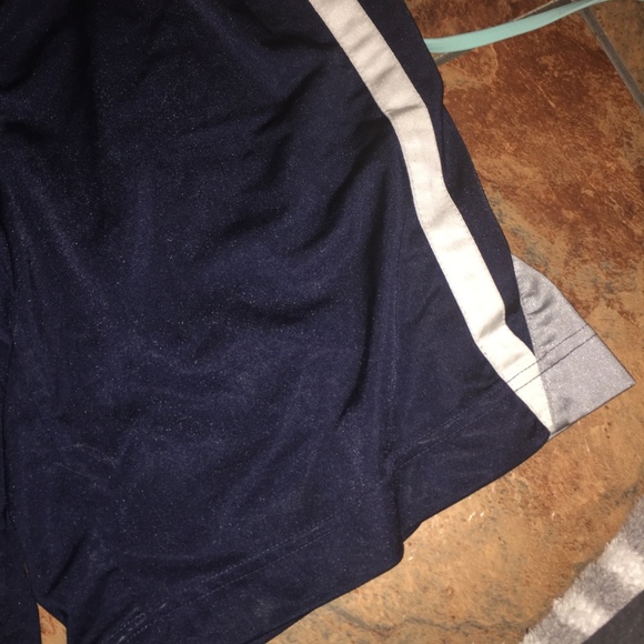 shorts - Picture 2 of 4